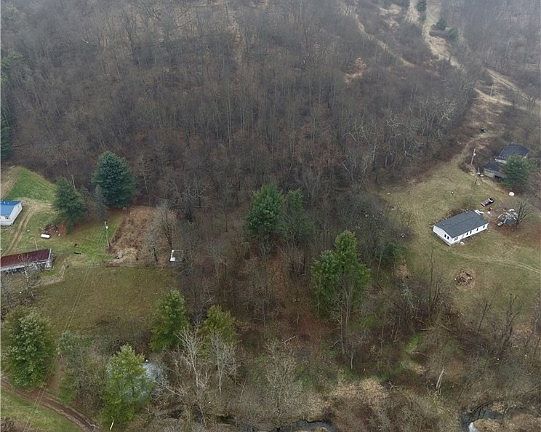4th image of 37817 Township Road 437a