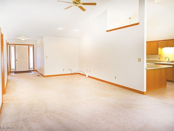4th image of 125 Claybrook Dr