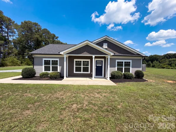 7825 Medlin Rd, Monroe, NC 28112