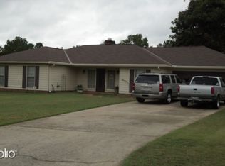 6421 Adams Park Dr, Columbus, GA 31909