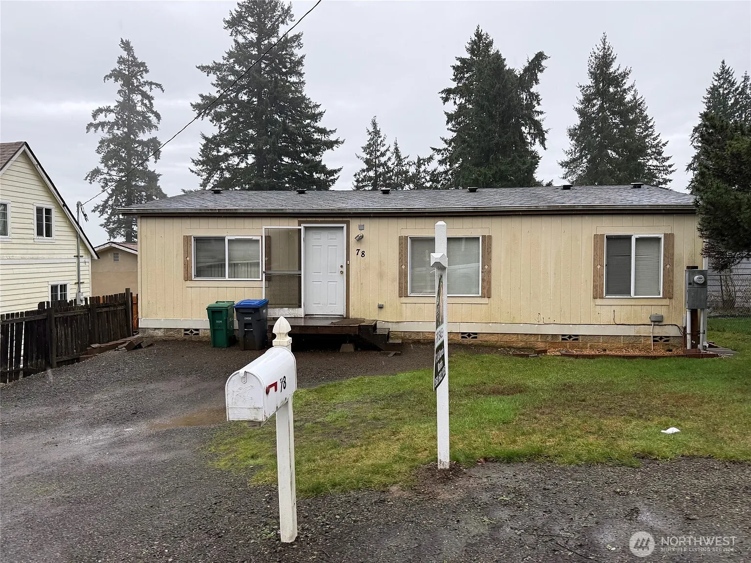 78 Sunnyhill Road W photo 1