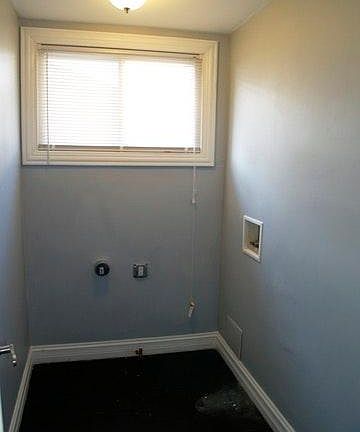 3rd image of 13912 Lincoln Ave