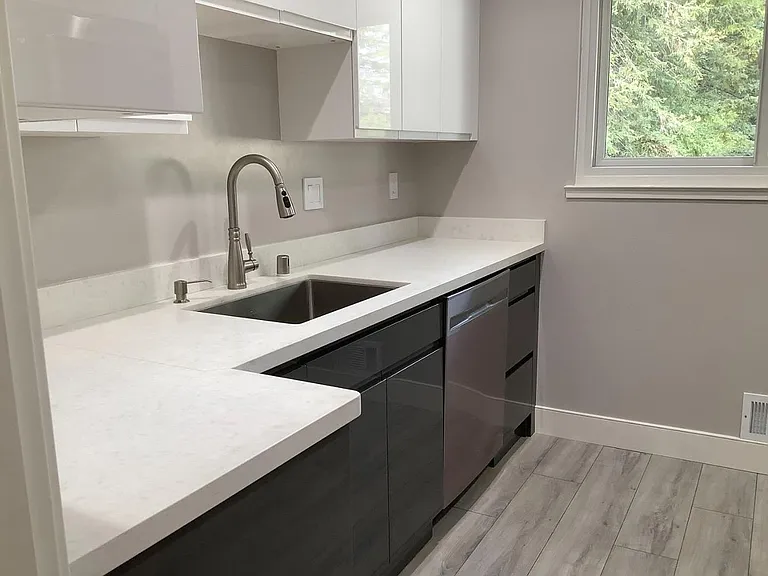 1100 Sharon Park Dr #41 — Photo 8