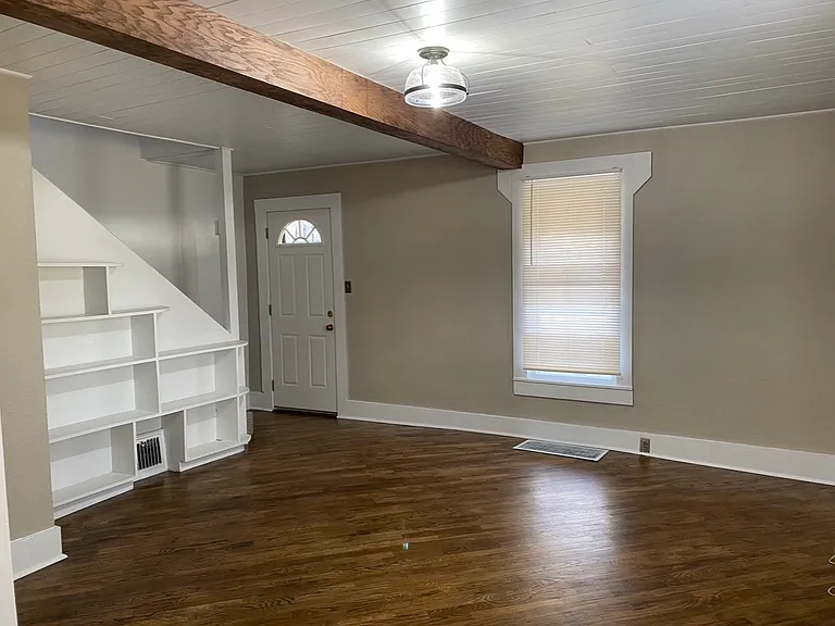 2915 W Platte Ave — Photo 2