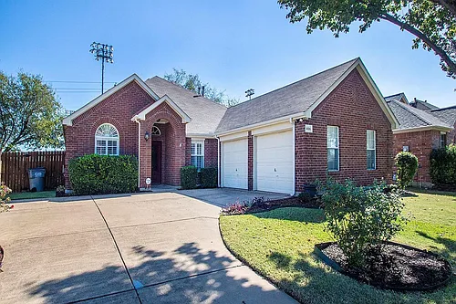406 Leameadow Dr Photo 1