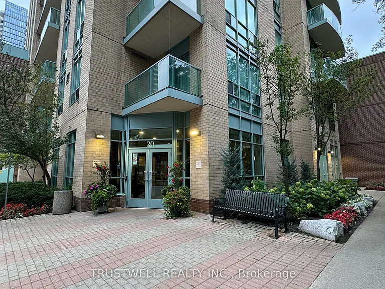 20 Olive Ave #803 — Photo 2