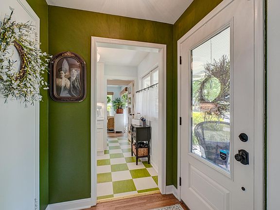 5th image of 607 Vine St