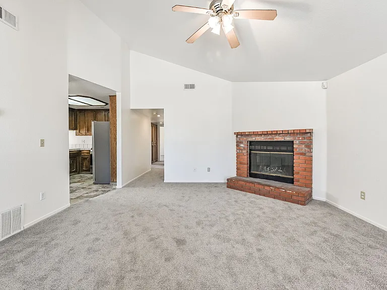 315 Reese St — Photo 14