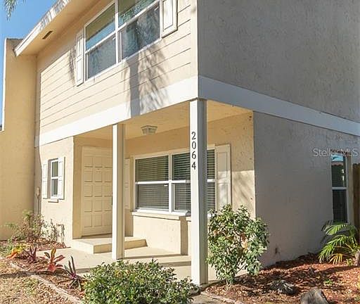 3rd image of 2064 Los Lomas Dr