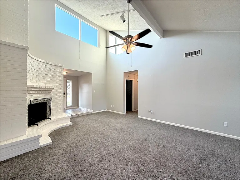 22315 Waynoka Rd — Photo 3