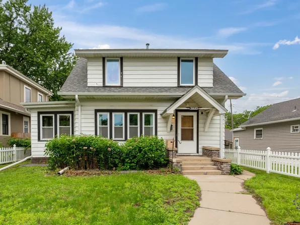 3823 Thomas Ave N, Minneapolis, MN 55412