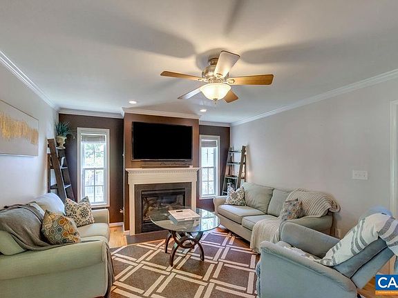 2nd image of 657 Jefferson Dr