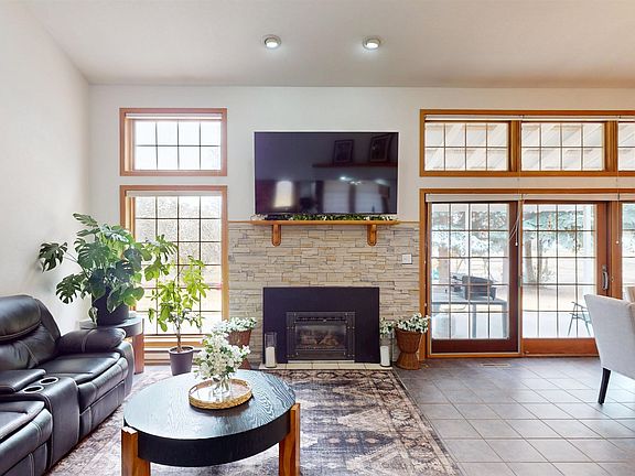 5th image of 6659 Riverview Rd