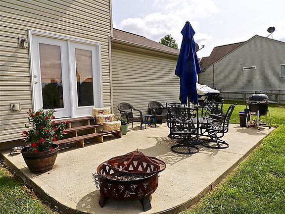 2nd image of 1155 Donner Dr