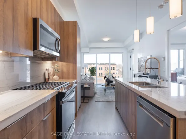 495 Logan Ave #405, Toronto, ON M4K 0A5