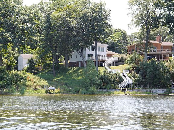 2nd image of 5604 S Shore Dr