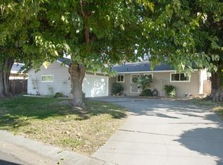 886 S Barrett Rd, Yuba City, CA 95991