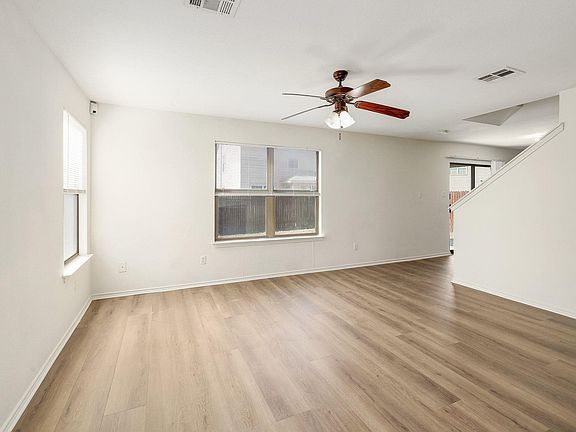 4th image of 3502 Sandy Brook Dr
