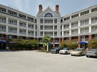 43 Harbor Dr APT 305, Stamford, CT 06902