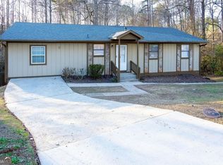 6102 Cherokee Valley Way, Lithonia, GA 30058