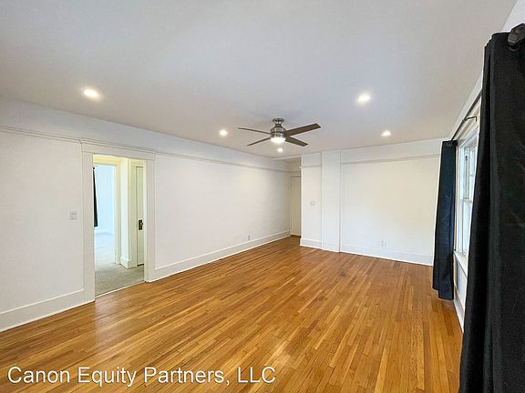 4th image of 453 S Wilton Pl APT 5