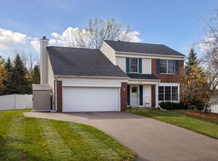 2432 King Ave E, Maplewood, MN 55119