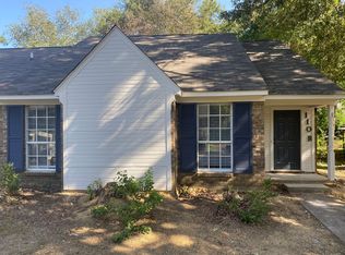 110B Briarmeade Dr, Clinton, MS 39056