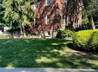 1 Columbus Ave #1, Harrington Park, NJ 07640