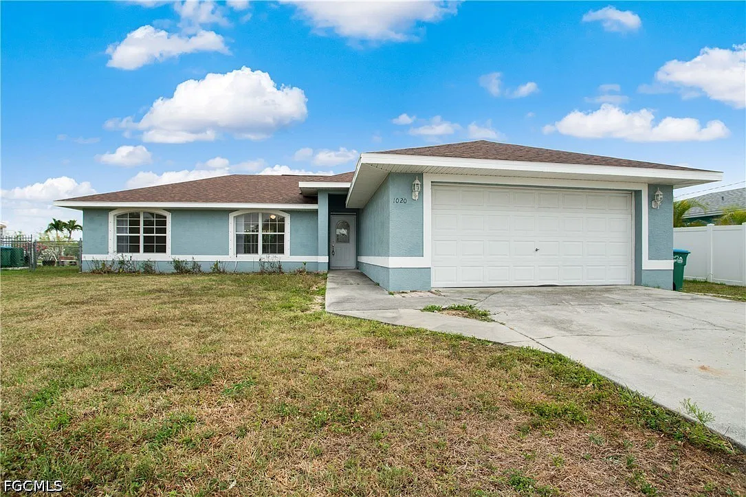 3 bed, 2.0 bath, 1495 sqft, $1,750 — Photo 1