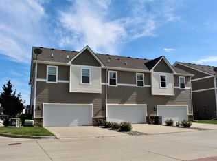 6355 Wistful Vista Dr, West Des Moines, IA 50266
