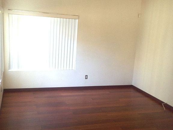 3rd image of 13664 Gemini St