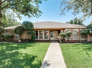1013 Oxfordshire Dr, Carrollton, TX 75007