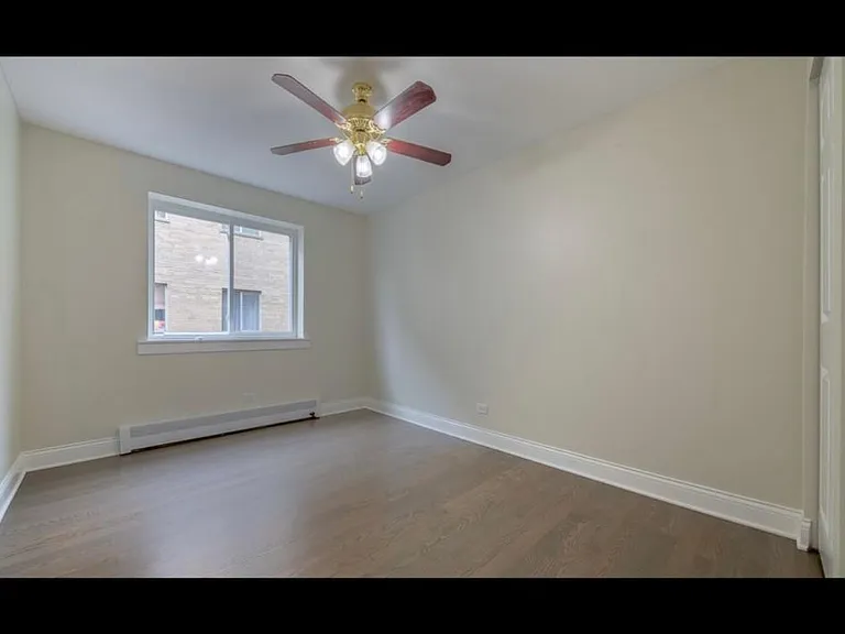 7306 N Winchester Ave #301 — Photo 14