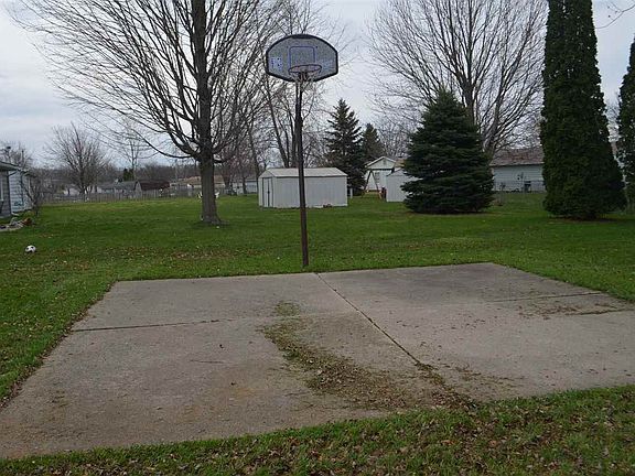 4th image of 209 Penrose Dr