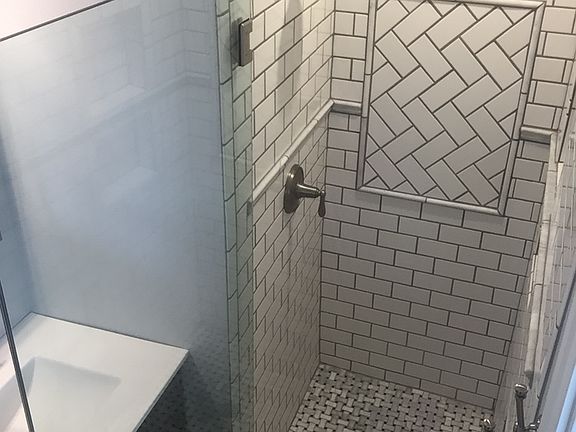 4th image of 1125 Augusta Way