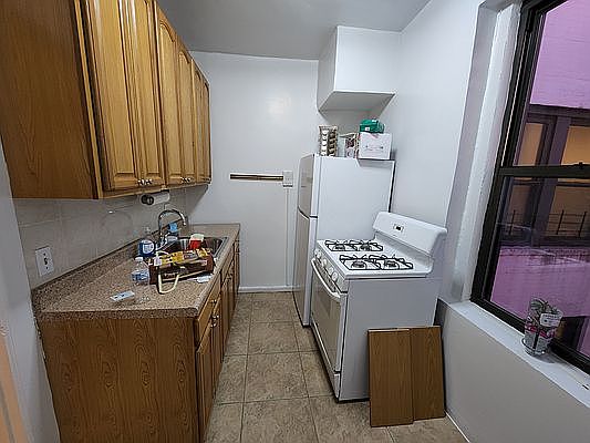 2nd image of 7022 Ridge Blvd APT F7