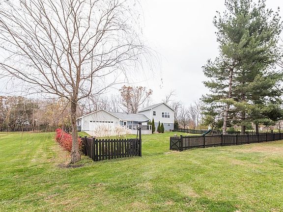 3rd image of 14305 Little Eagle Creek Ave