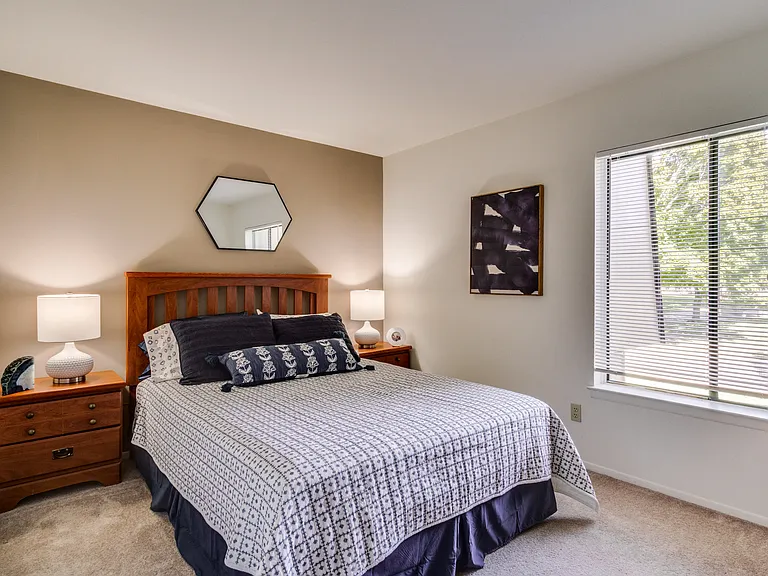 Rivers Edge Apartments — Photo 30