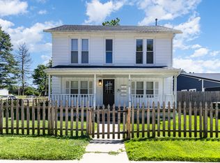 610 Union St APT 4, Valparaiso, IN 46383