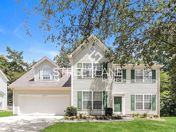 2nd image of 12109 Mountainside Ln