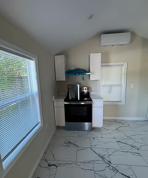 918 King St — Photo 15