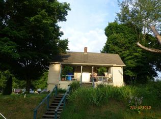 1045 Volunteer St, New Market, TN 37820