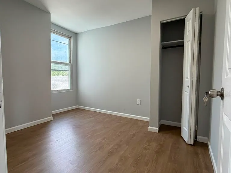96 Summer Ave #3 — Photo 2