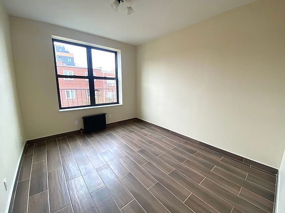 3rd image of 25-28 33rd St #2T
