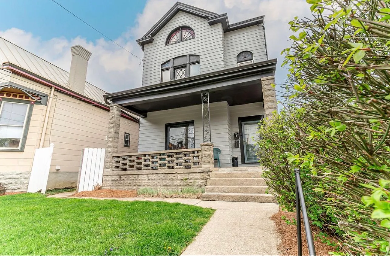 3 bed, 1400 sqft, $1,850 — Photo 1
