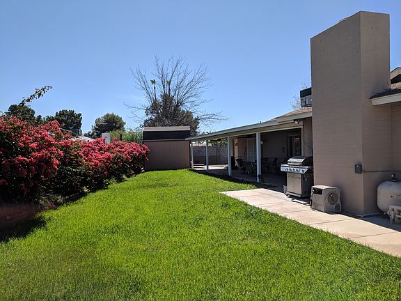 Full length covered patio!