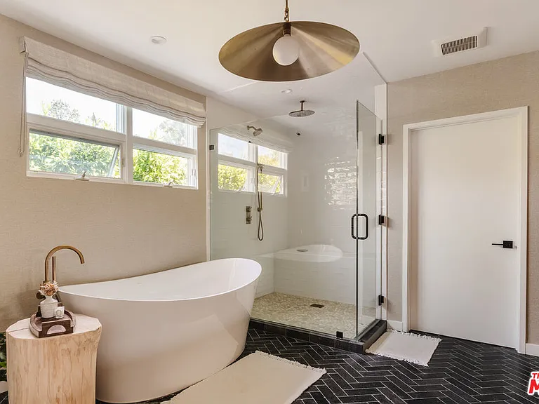 712 San Lorenzo St — Photo 23