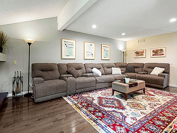 2nd image of 5004 Cascade Ct