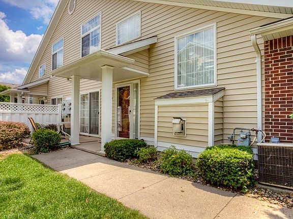 2nd image of 5424 Longview Ct Unit 3