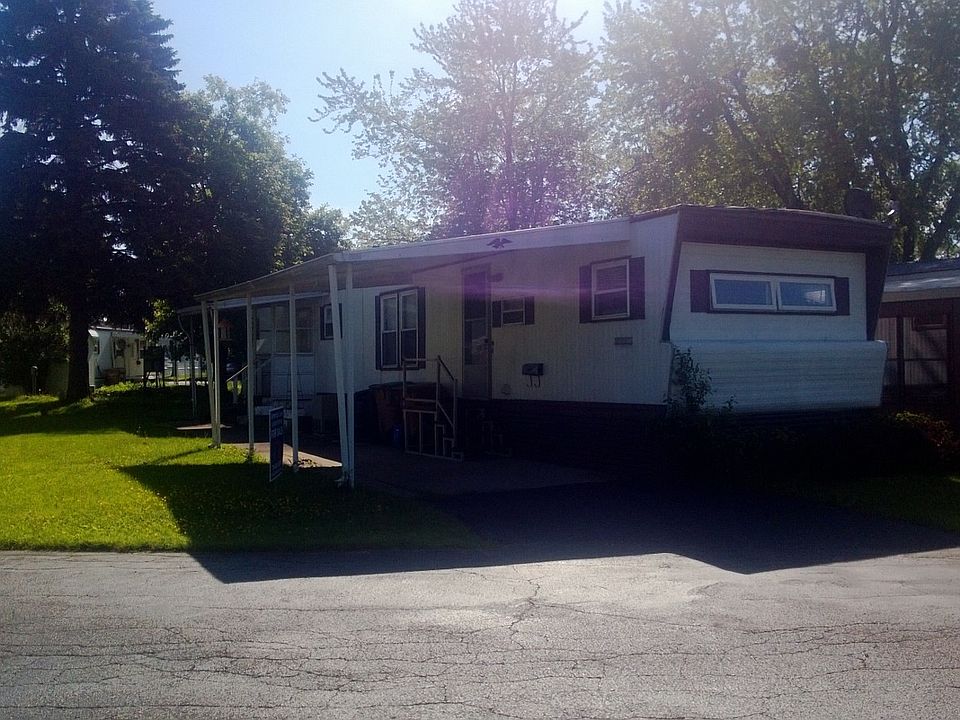 2nd image of 16 Estelle Dr